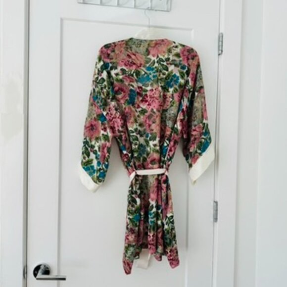 Vintage Floral Victoria's Secret Robe, One Size - Picture 6 of 9